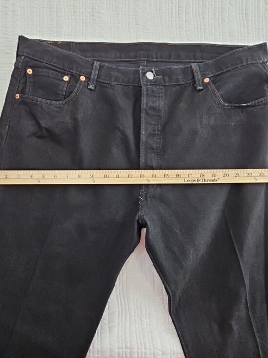Levi's 501 Jeans Men's 44x32 Black Button Fly Straight Leg Classic Fit - Picture 11 of 16